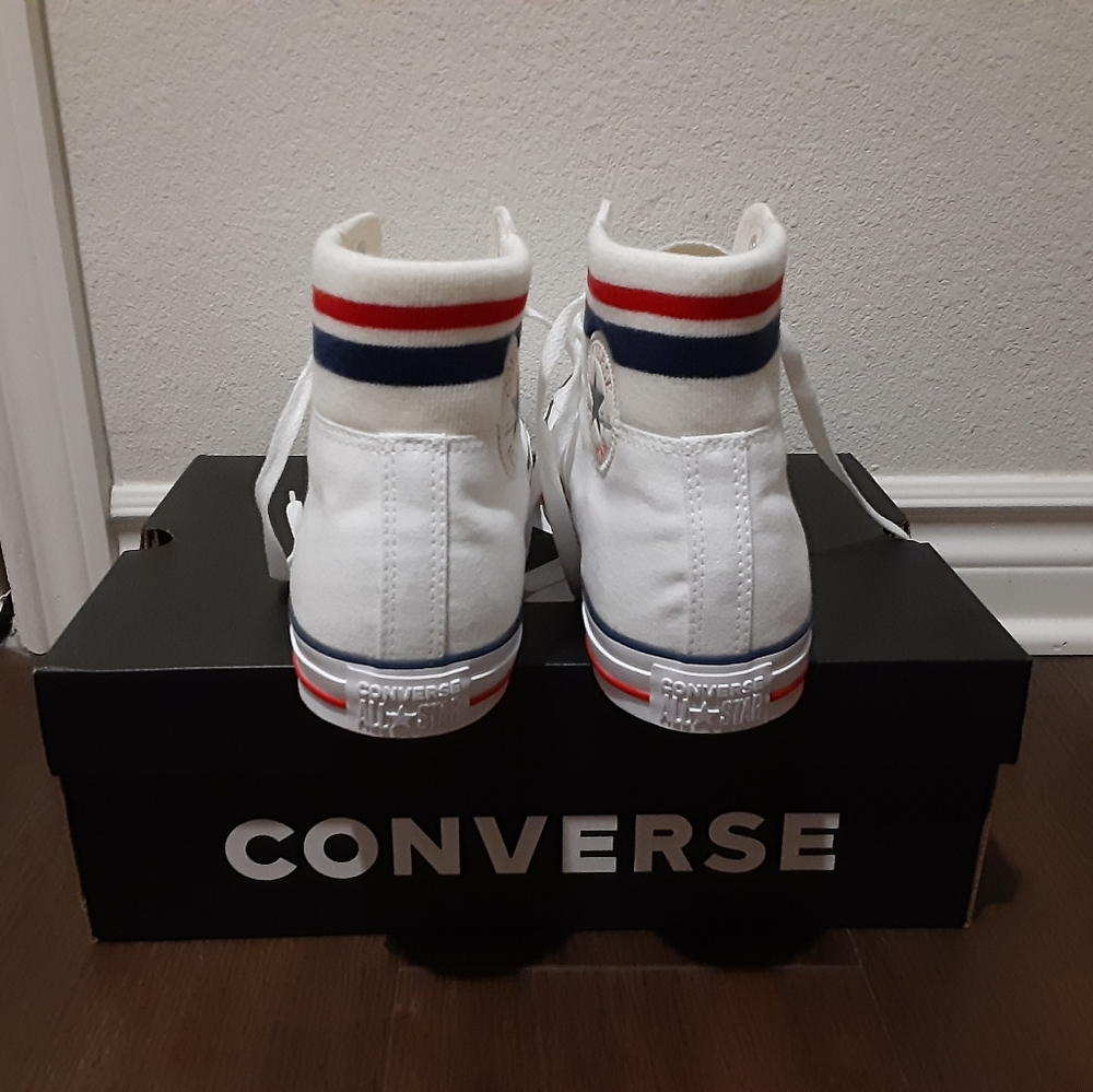 Converse - Picture 4 of 4